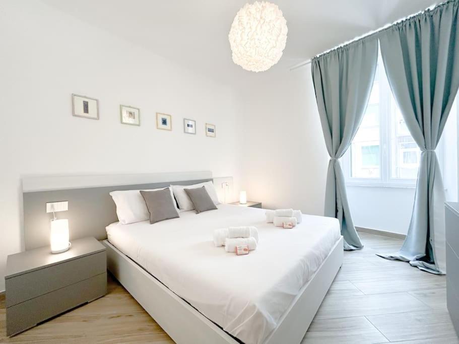 Lusso In Centro Storico - Wifi - Ac Apartment Savona Exterior photo