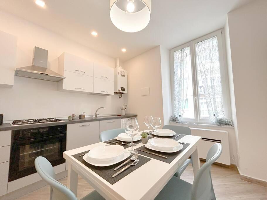 Lusso In Centro Storico - Wifi - Ac Apartment Savona Exterior photo