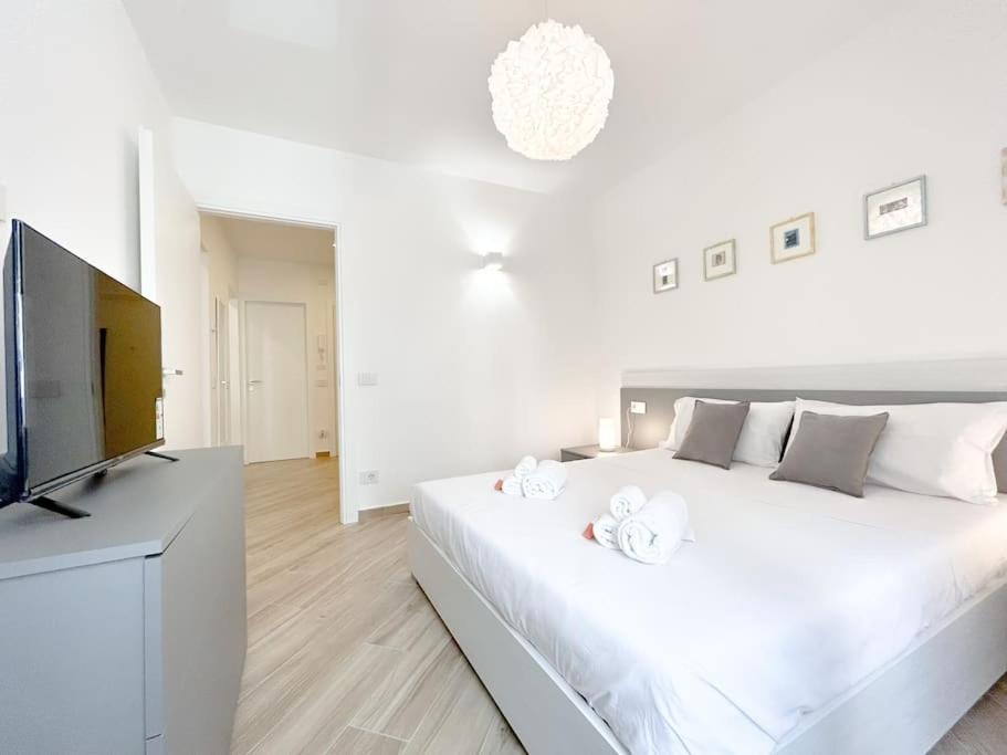 Lusso In Centro Storico - Wifi - Ac Apartment Savona Exterior photo